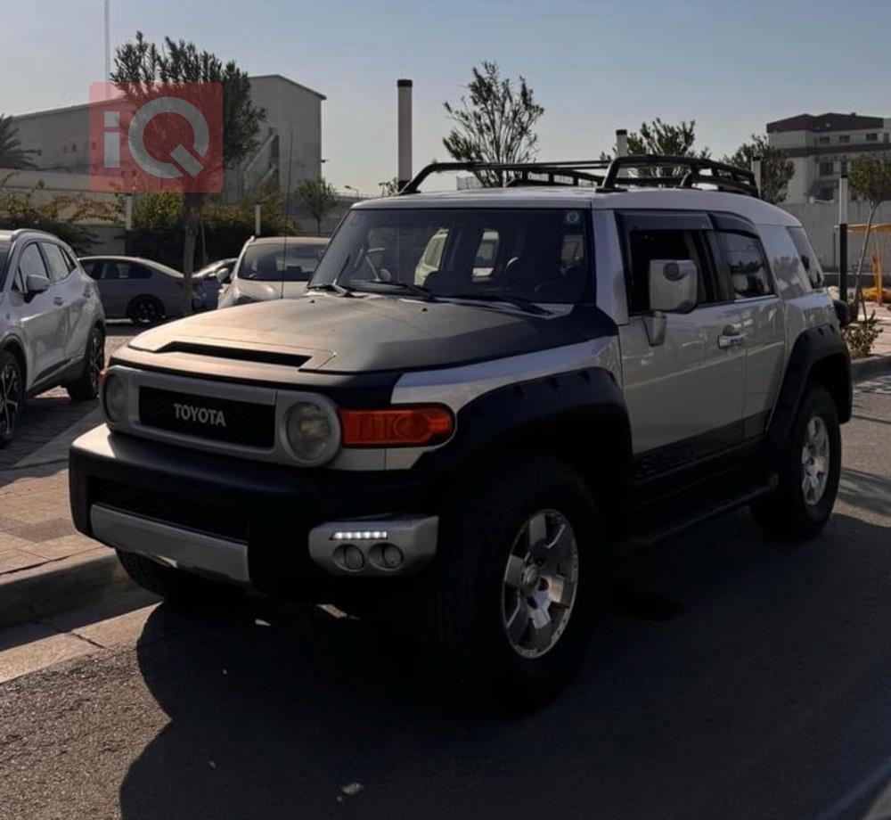 تويوتا إف جي كروزر